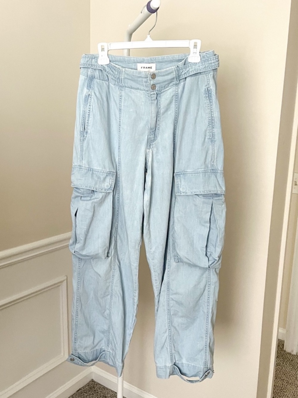 FRAME Blue Wide Leg Cargo Jeans Light Wash Denim Cotton Relaxed Women’s 27